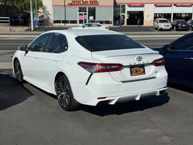 SEMINUEVOS TOYOTA Camry a Estados en autogozo