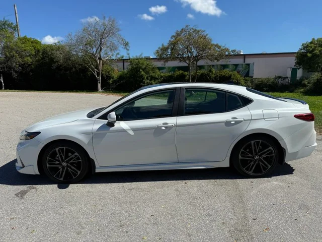 SEMINUEVOS TOYOTA Camry a Estados en autogozo