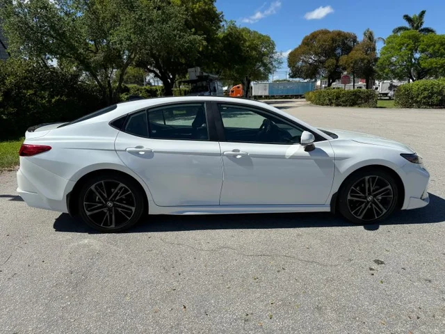 SEMINUEVOS TOYOTA Camry a Estados en autogozo