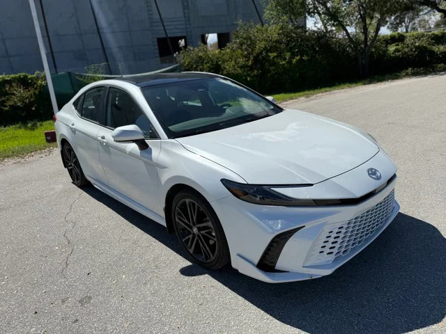 SEMINUEVOS TOYOTA Camry a Estados en autogozo