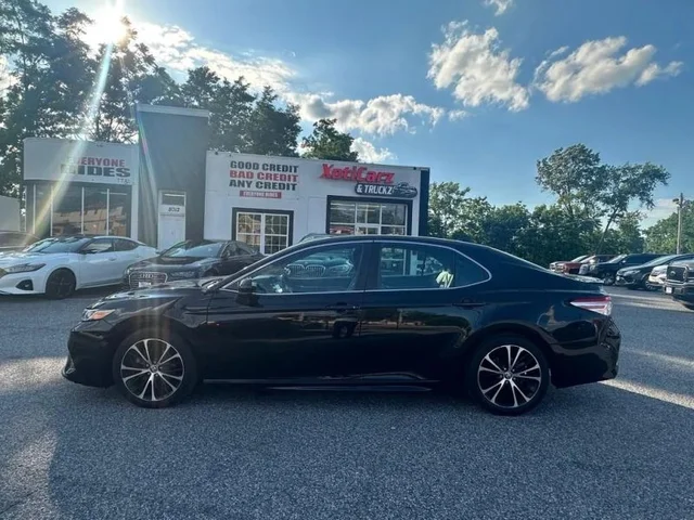 SEMINUEVOS TOYOTA Camry a Estados en autogozo