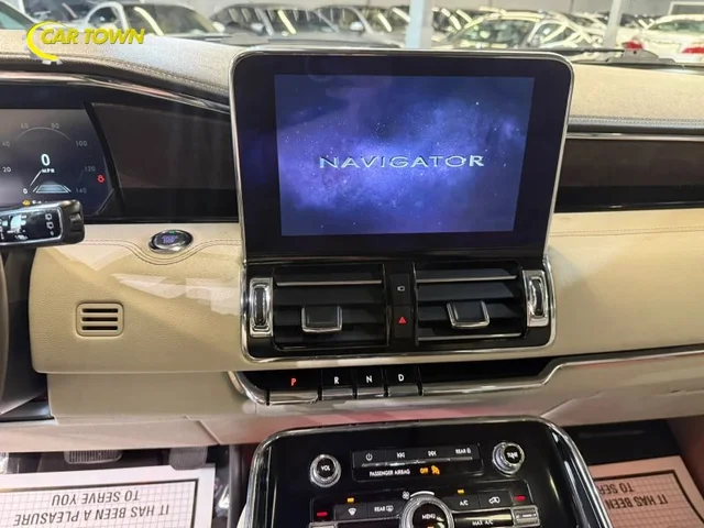 SEMINUEVOS LINCOLN Navigator a Estados en autogozo