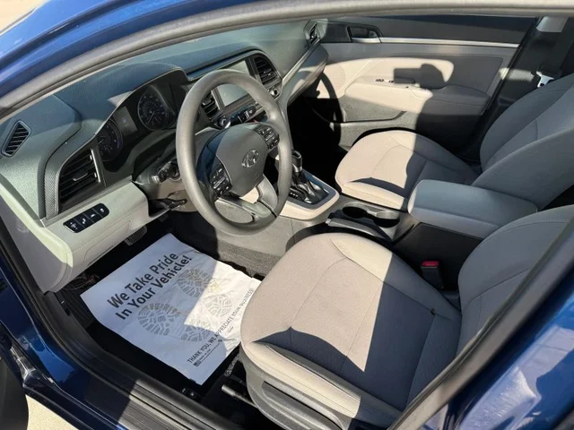SEMINUEVOS HYUNDAI Elantra a Estados en autogozo