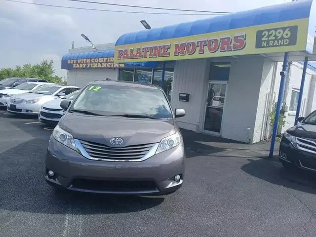 SEMINUEVOS TOYOTA Sienna a Estados en autogozo