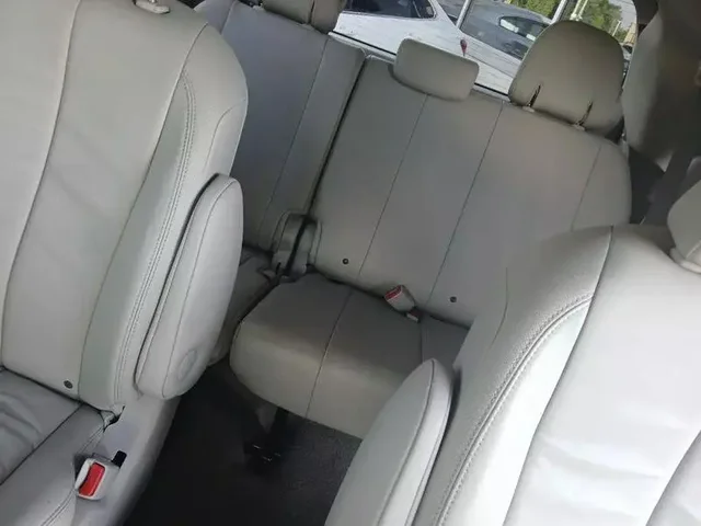 SEMINUEVOS TOYOTA Sienna a Estados en autogozo