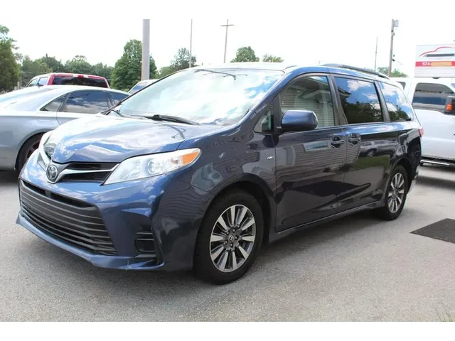 SEMINUEVOS TOYOTA Sienna a Estados en autogozo