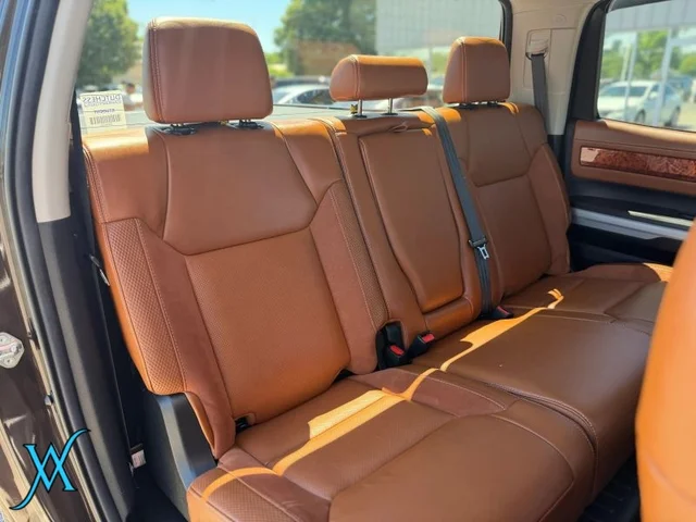 SEMINUEVOS TOYOTA Tundra CrewMax a Estados en autogozo