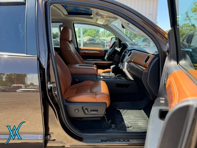 SEMINUEVOS TOYOTA Tundra CrewMax a Estados en autogozo