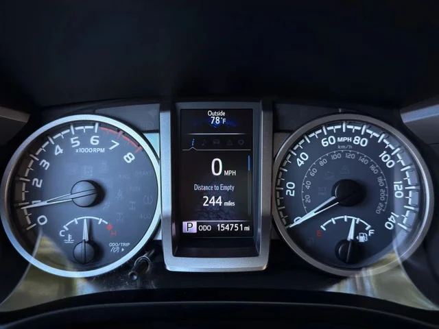 SEMINUEVOS TOYOTA Tacoma Double Cab a Estados en autogozo