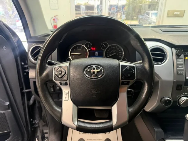SEMINUEVOS TOYOTA Tundra Double Cab a Estados en autogozo