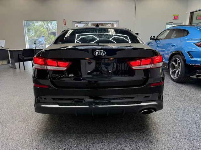 SEMINUEVOS KIA Optima a Estados en autogozo
