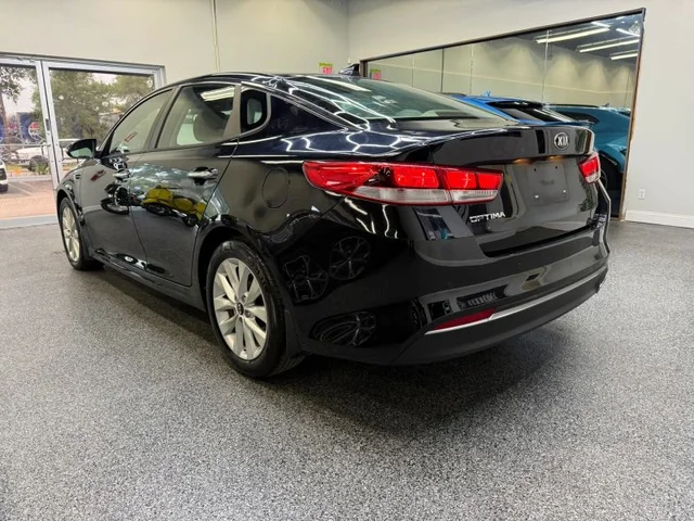 SEMINUEVOS KIA Optima a Estados en autogozo