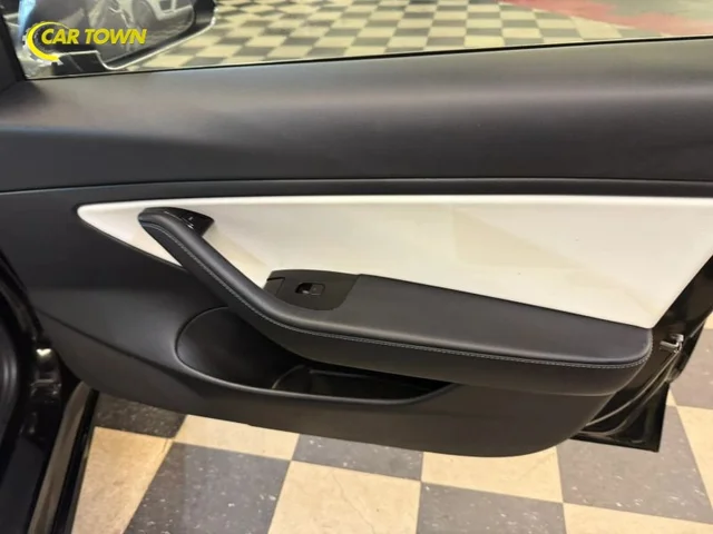 SEMINUEVOS TESLA Model 3 a Estados en autogozo