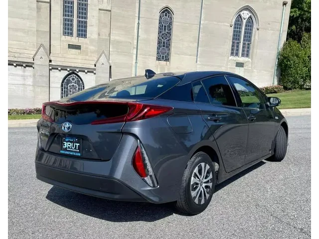 SEMINUEVOS TOYOTA Prius Prime a Estados en autogozo