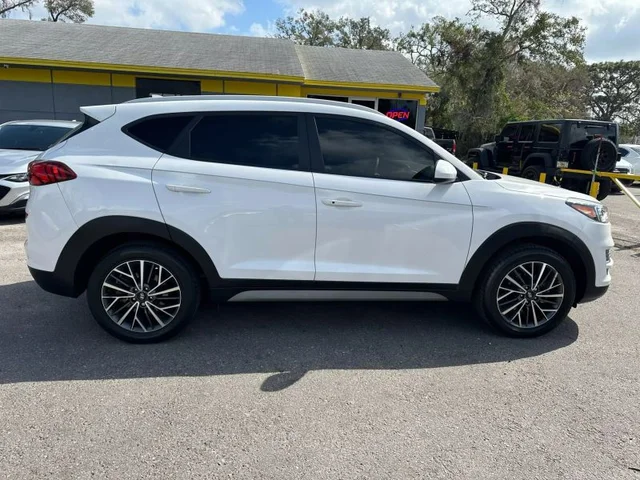 SEMINUEVOS HYUNDAI Tucson a Estados en autogozo