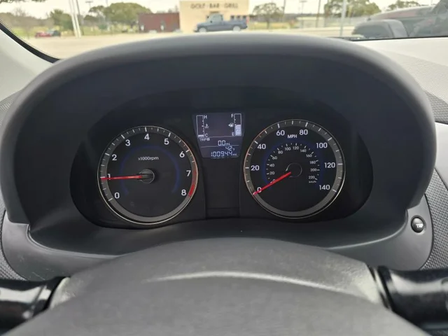 SEMINUEVOS HYUNDAI Accent a Estados en autogozo