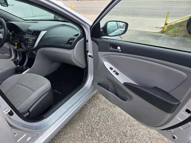 SEMINUEVOS HYUNDAI Accent a Estados en autogozo