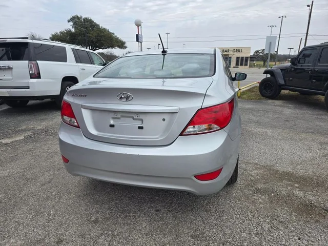 SEMINUEVOS HYUNDAI Accent a Estados en autogozo