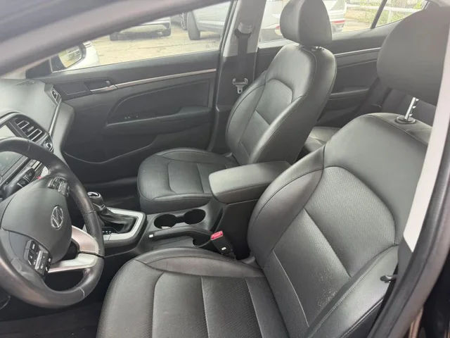 SEMINUEVOS HYUNDAI Elantra a Estados en autogozo