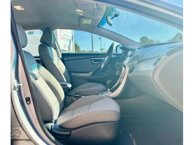 SEMINUEVOS HYUNDAI Elantra a Estados en autogozo