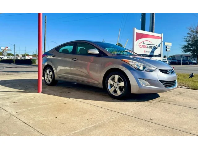SEMINUEVOS HYUNDAI Elantra a Estados en autogozo