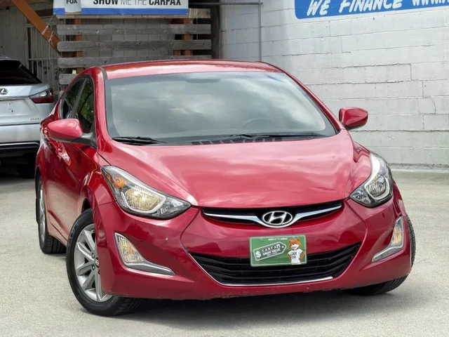 SEMINUEVOS HYUNDAI Elantra a Estados en autogozo