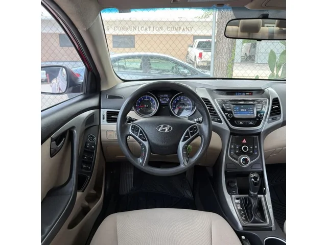 SEMINUEVOS HYUNDAI Elantra a Estados en autogozo
