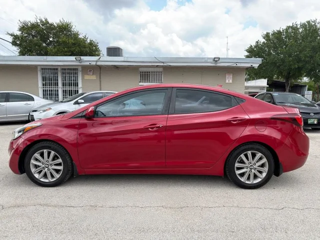 SEMINUEVOS HYUNDAI Elantra a Estados en autogozo