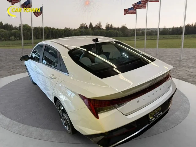 SEMINUEVOS HYUNDAI Elantra a Estados en autogozo