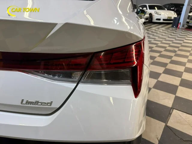 SEMINUEVOS HYUNDAI Elantra a Estados en autogozo