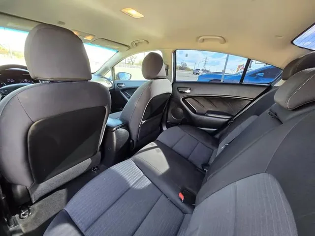 SEMINUEVOS KIA Forte a Estados en autogozo