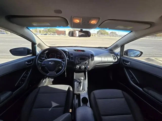 SEMINUEVOS KIA Forte a Estados en autogozo