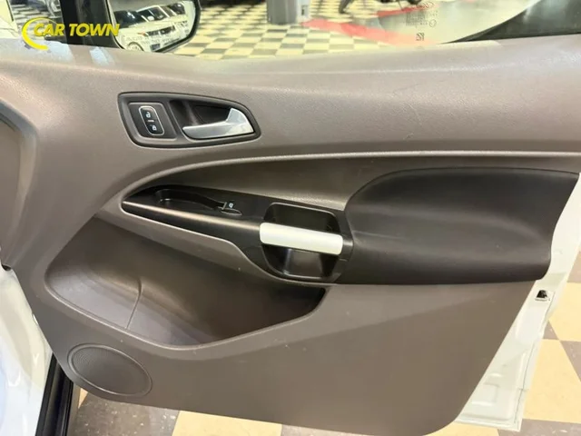 SEMINUEVOS FORD Transit Connect Cargo Van a Estados en autogozo