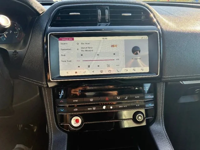 SEMINUEVOS JAGUAR F-PACE at Prime Dealer LLC in Mesa