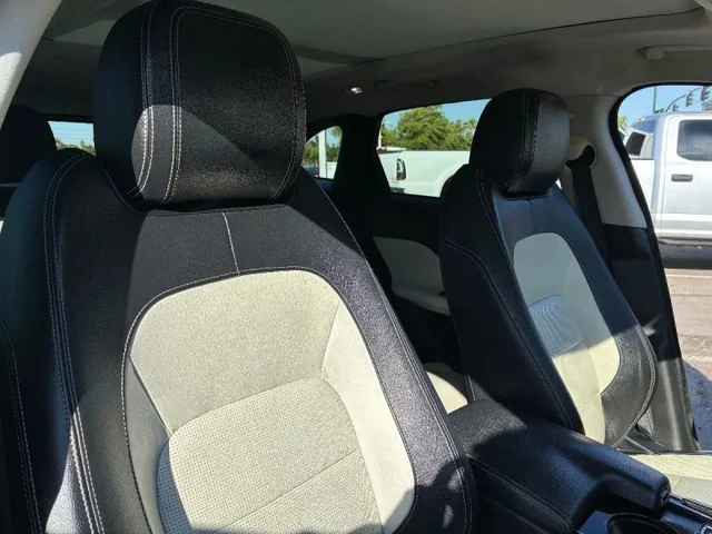 SEMINUEVOS JAGUAR F-PACE at Prime Dealer LLC in Mesa