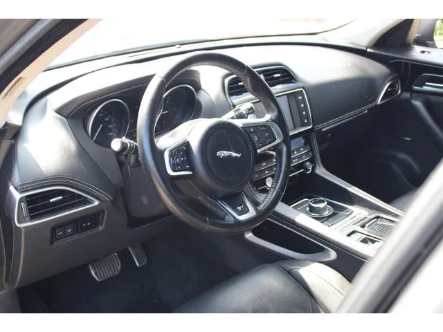 SEMINUEVOS JAGUAR F-PACE a Estados en autogozo