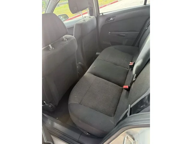 SEMINUEVOS SATURN Astra a Estados en autogozo