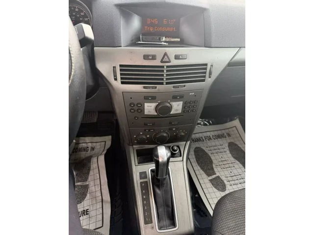 SEMINUEVOS SATURN Astra a Estados en autogozo