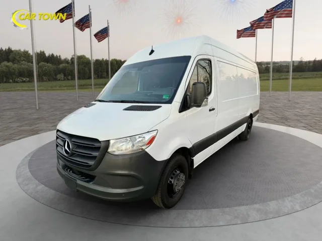 SEMINUEVOS MERCEDES-BENZ Sprinter 3500 XD Cargo a Estados en autogozo