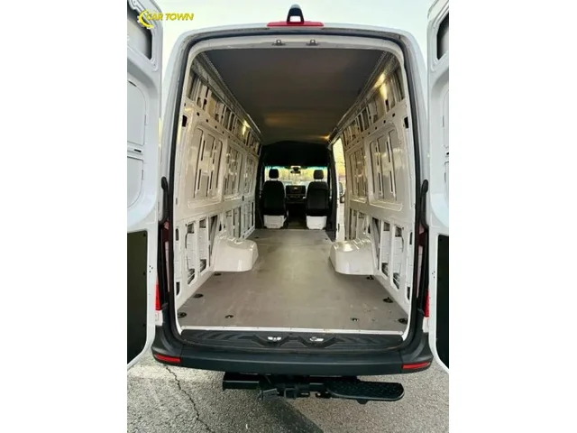 SEMINUEVOS MERCEDES-BENZ Sprinter 3500 XD Cargo a Estados en autogozo