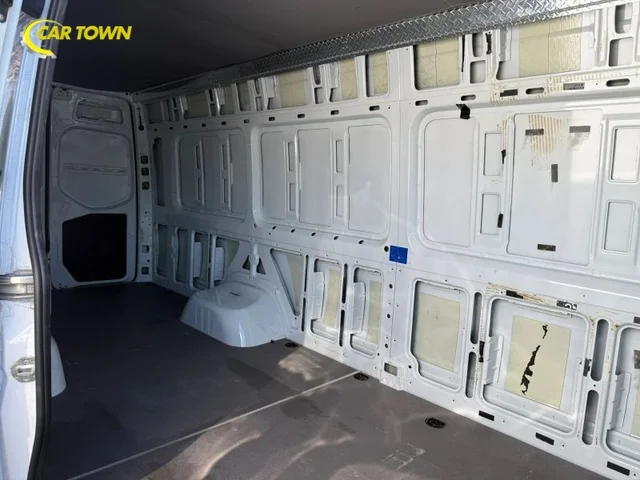 SEMINUEVOS MERCEDES-BENZ Sprinter 3500 XD Cargo a Estados en autogozo