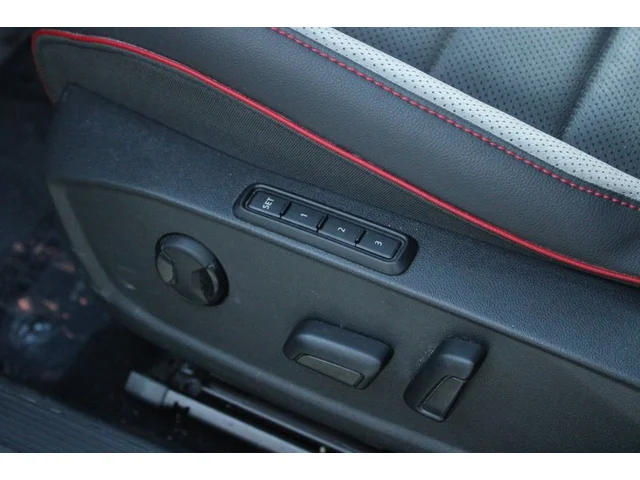 SEMINUEVOS VOLKSWAGEN Golf GTI a Estados en autogozo