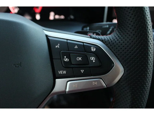 SEMINUEVOS VOLKSWAGEN Golf GTI a Estados en autogozo