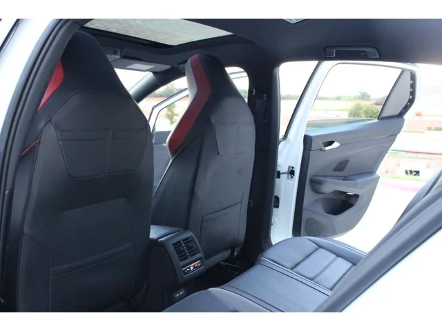 SEMINUEVOS VOLKSWAGEN Golf GTI a Estados en autogozo