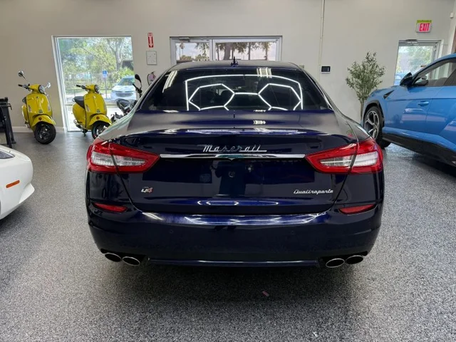 SEMINUEVOS MASERATI Quattroporte a Estados en autogozo