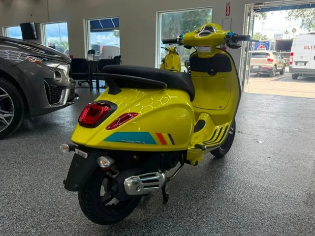 SEMINUEVOS VESPA PRIMAVERA a Estados en autogozo