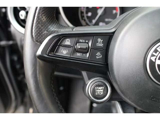 SEMINUEVOS ALFA ROMEO Stelvio a Estados en autogozo