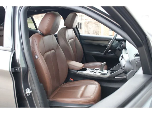 SEMINUEVOS ALFA ROMEO Stelvio a Estados en autogozo