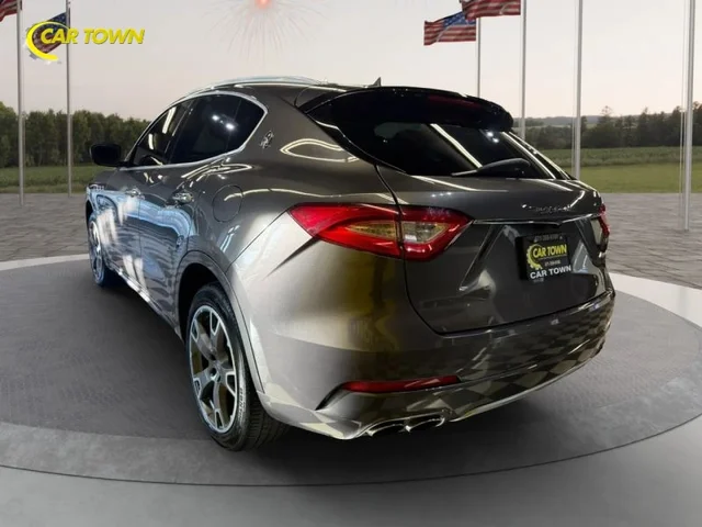 SEMINUEVOS MASERATI Levante a Estados en autogozo