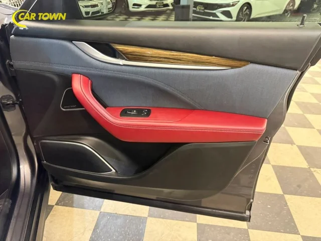 SEMINUEVOS MASERATI Levante a Estados en autogozo